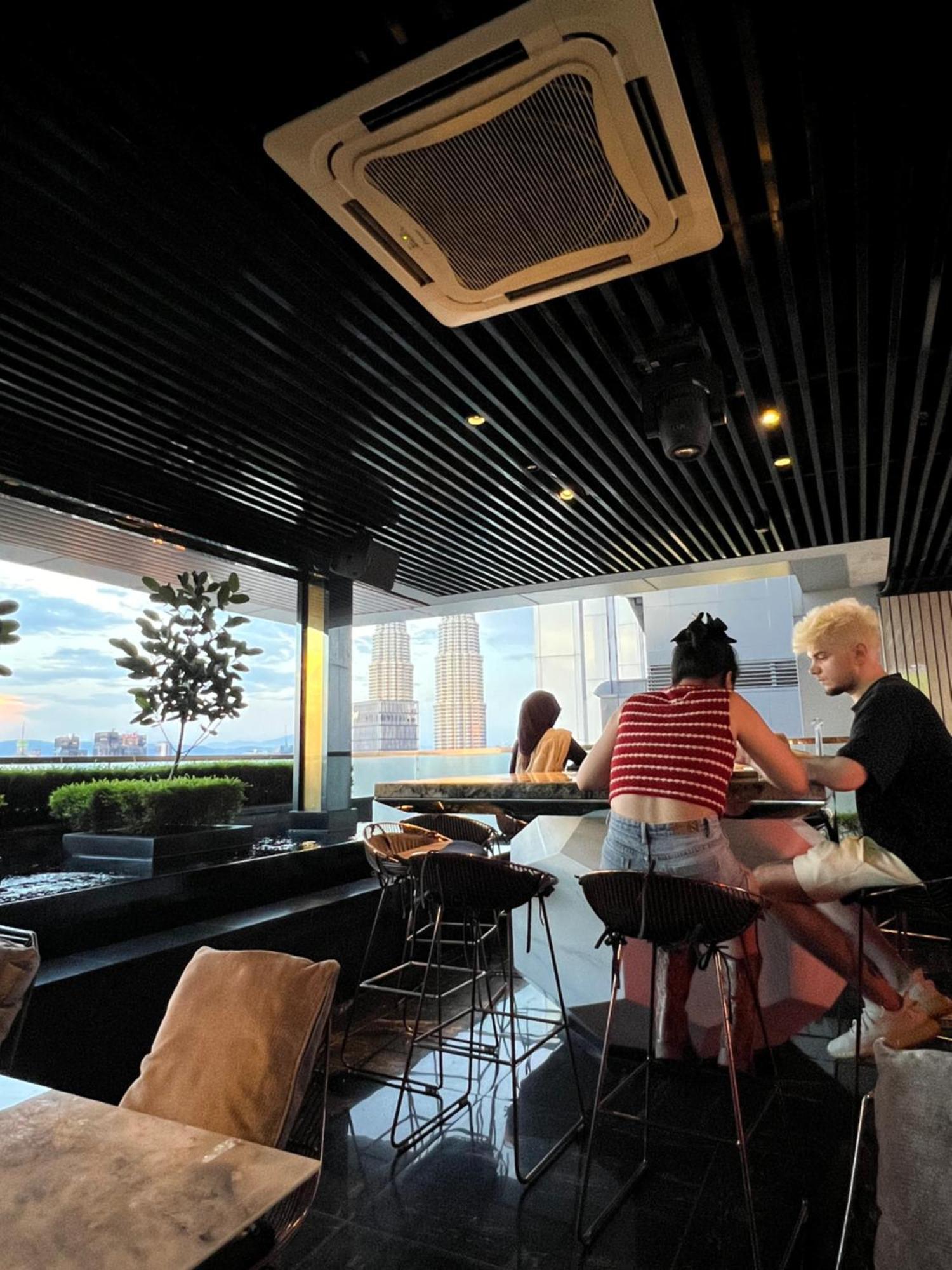 Platinum Klcc By